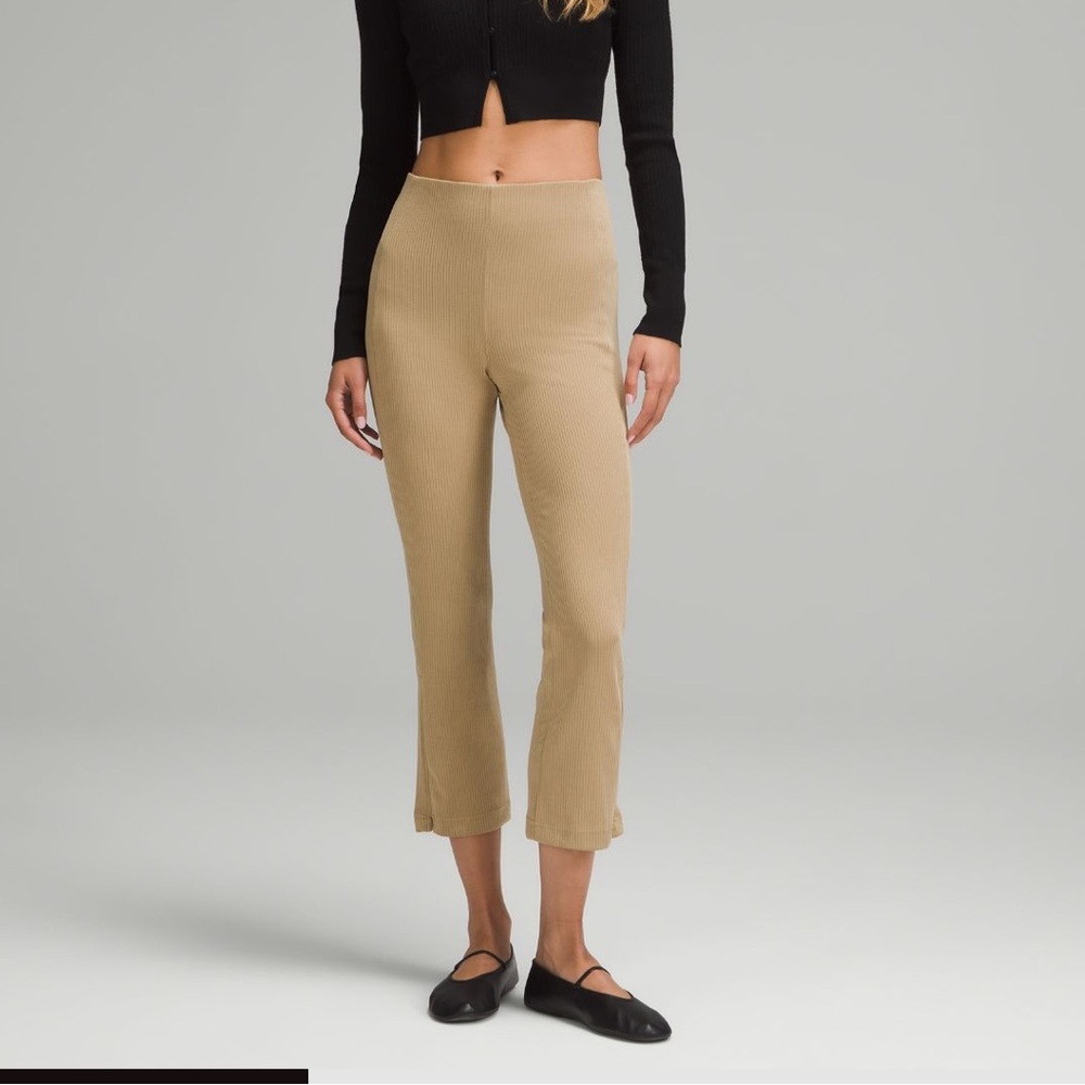 Lululemon Ribbed Softstreme zipper HR crop 25” in flint tan NWT
